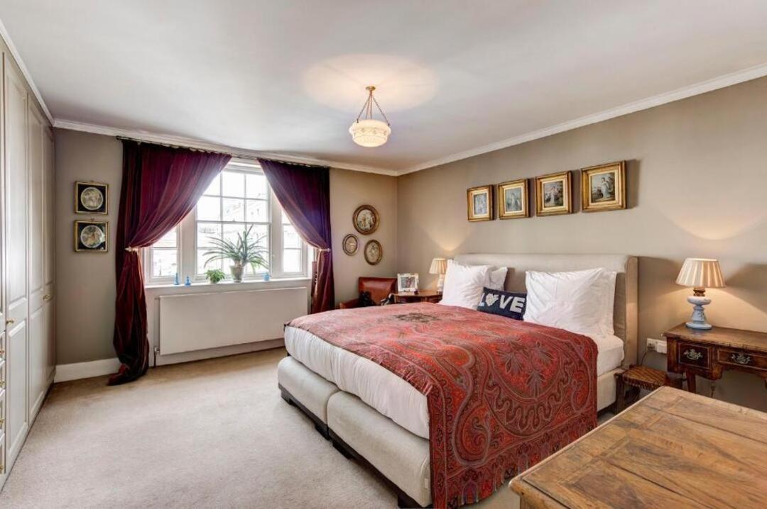 Royal Victorian Regency Palace Appartement *
